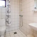 4 Person In Romo-by Traum